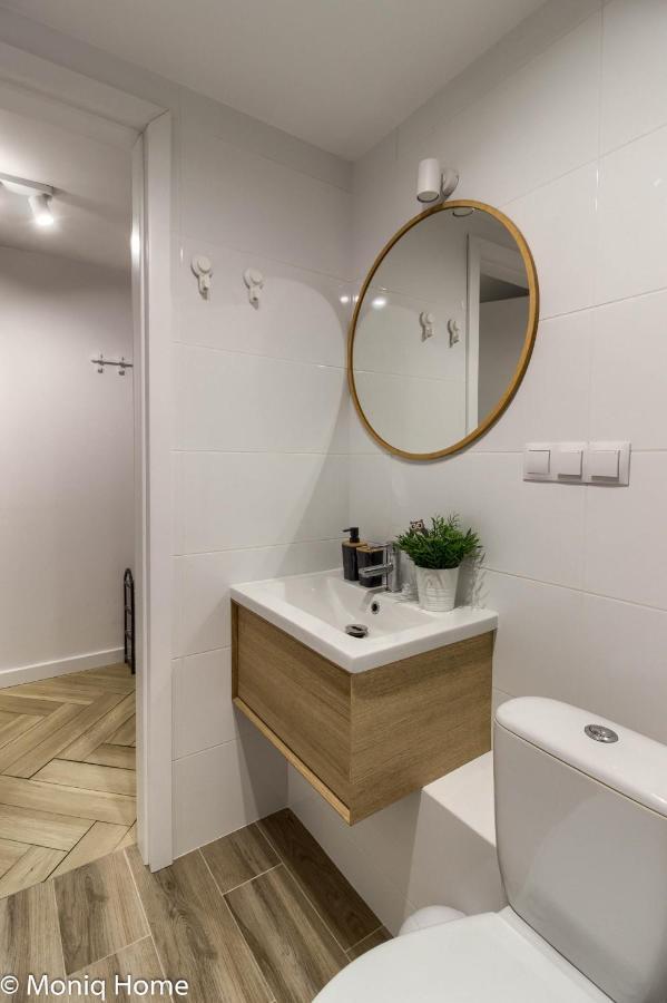 M&R Apartament Smart&Bright Batorego 16, Netflix, Free Wifi, Metro I Park Pole Mokotowskie, Stodola, Self Check-In, 5 Minut Od Centrum 华沙 外观 照片